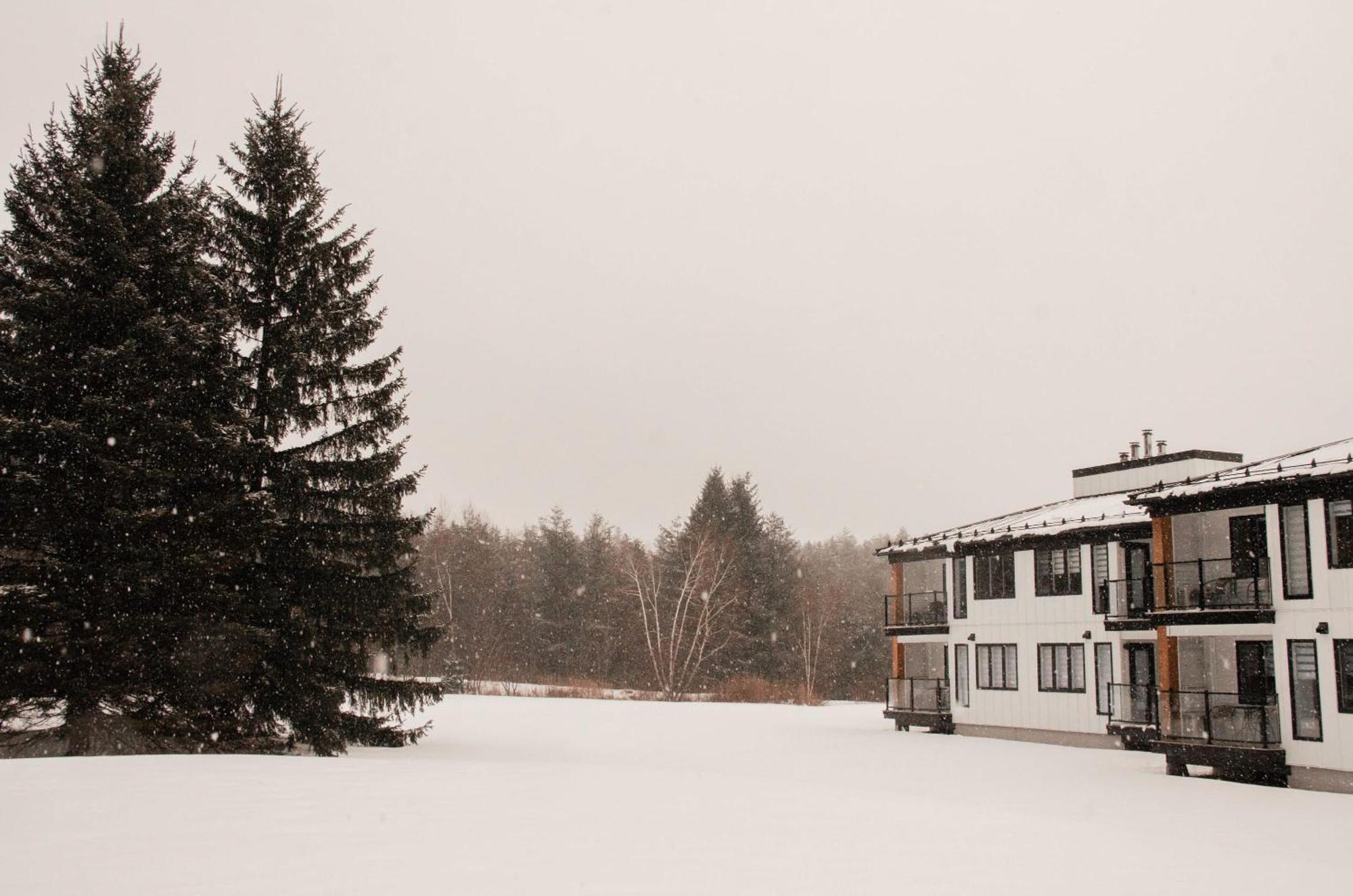 Suite 201 - Destination Mont-Orford Magog Екстериор снимка
